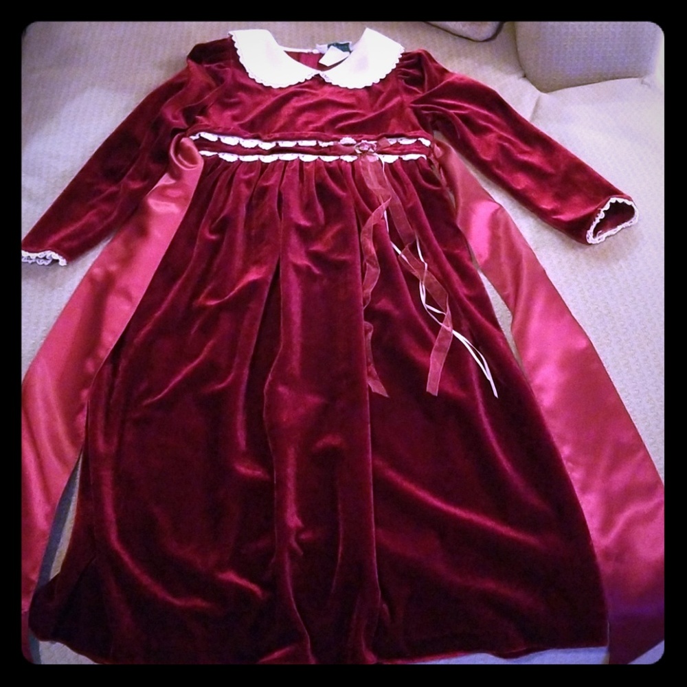 Beautiful size 8 rare editions dress